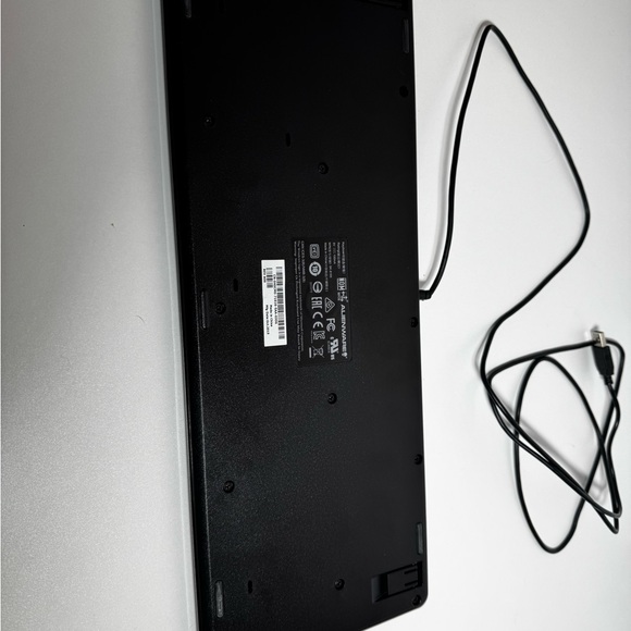 Alienware USB Keyboard - Picture 4 of 6